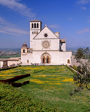 Basilica di San Francesco (St. Francis) di Assisi, Chiesa Superiore dating from between 1182 and 1226, UNESCO World Heritage Site, Assisi, Umbria, Italy, Europe