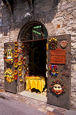 Artist's shop, Assisi, Umbria, Italy, Europe