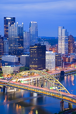 Pittsburgh skyline and Fort Pitt Bridge over the Monongahela River, Pittsburgh, Pennsylvania, United States of America, North America