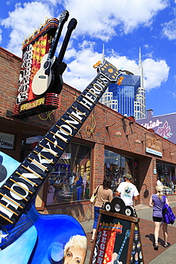 Guitar sculpture on Broadway Street, Nashville, Tennessee, United States of America, North America