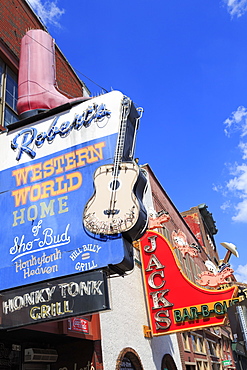 Signs on Broadway Street, Nashville, Tennessee, United States of America, North America