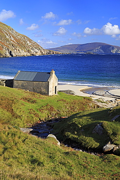 Keem Beach on Achill Island, County Mayo, Connaught (Connacht), Republic of Ireland, Europe