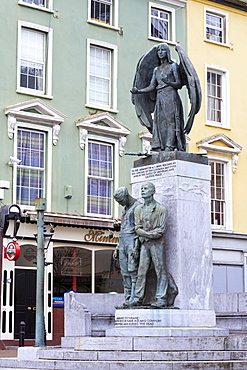 Luisitania Peace Memorial, Cobh Town, County Cork, Munster, Republic of Ireland, Europe