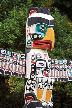 Totem Pole, Stanley Park, Vancouver, British Columbia, Canada, North America