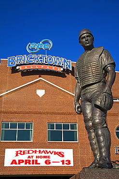 Johnny Bench statue outside Bricktown Baseball Park, Oklahoma City, Oklahoma, United States of America, North America