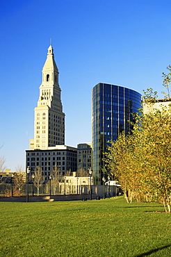 Travellers and Phoenix Towers, from River Park, Hartford, Connecticut, New England, United States of America, North America