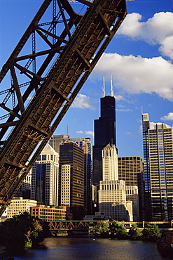 Chicago River viewed from Kinzie Street Bridge, Chicago, Illinois, United States of America, North America