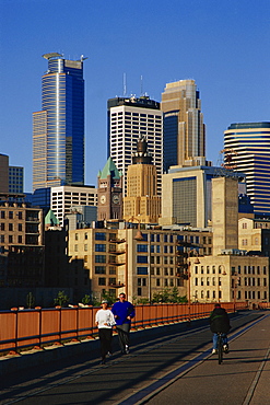 Stone Arch Bridge, Minneapolis, Minnesota, United States of America, North America