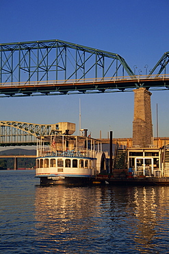 Walnut Street Bridge, Chattanooga, Tennessee, United States of America, North America