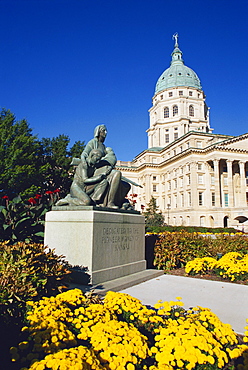 Pioneer Women's Memorial, State Capitol Building, Topeka, Kansas, United States of America, North America