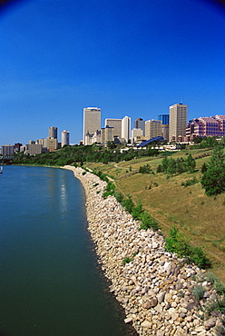 Saskatchewan River and Edmonton city skyline, Edmonton, Alberta, Canada, North America