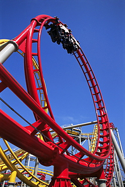 Windjammer roller coaster, Knotts Berry Farm, Buena Park, California, United States of America, North America