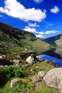 Cummeenduff Lake, Black Valley, Killarney area, County Kerry, Munster, Republic of Ireland, Europe