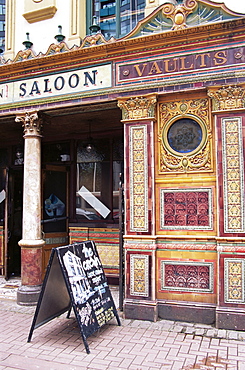 Historic Crown Saloon, City of Belfast, Ulster, Northern Ireland, United Kingdom, Europe