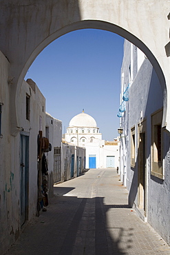 Street in the Medina, Kairouan, Tunisia, North Africa, Africa