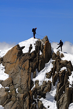 Mountaineers, climbers, Mont Blanc range, French Alps, France, Europe