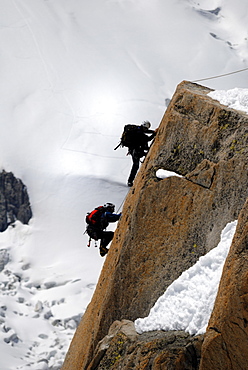 Mountaineers, climbers, Mont Blanc range, French Alps, France, Europe