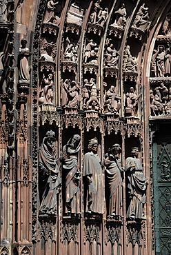 Detail of front facade, Notre Dame Cathedral, Strasbourg, Alsace, France, Europe