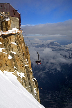 Cable car approaching Aiguille du Midi summit, Chamonix-Mont-Blanc, French Alps, France, Europe