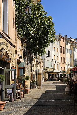 Al fresco restaurants, Place Forum des Cardeurs, Aix-en-Provence, Bouches-du-Rhone, Provence, France, Europe