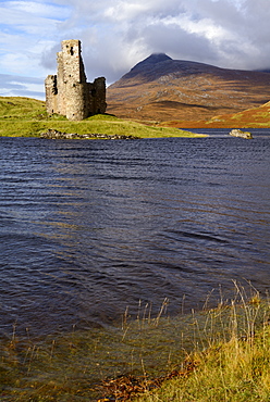 Ardvreck Castle and Loch Assynt, Sutherland, North West Highlands, Scotland, United Kingdom, Europe 