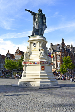 Statue of Jacob van Artevelde, Vrijdagsmarkt Square, Friday Market, Ghent, Flanders, Belgium, Europe