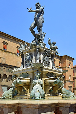 Neptune Fountain, Piazza del Nettuno, Bologna, Emilia-Romagna, Italy, Europe