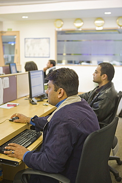 Automated call centre, Vcustomer company, Delhi, India, Asia