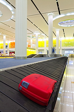 Carousel in the Arrivals Hall, Terminal 3, Dubai International Airport, Dubai, United Arab Emirates, Middle East