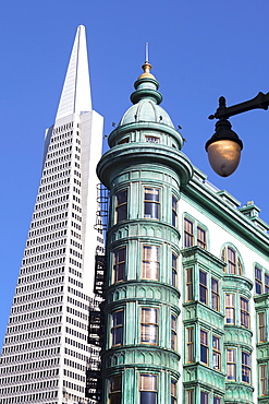 Trans America Building and Victorian architecture, San Francisco, California, United States of America, North America