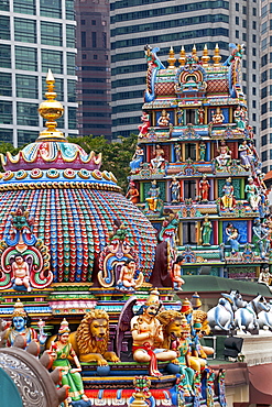 Close up of the Gopuram of the Sri Mariamman Temple, a Dravidian style temple in Chinatown, Singapore, Southeast Asia, Asia