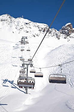 Resort pistes and chairlift, St. Anton am Arlberg, Tirol, Austrian Alps, Austria, Europe