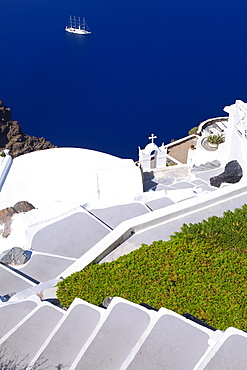 View from Imerovigli, Santorini, Cyclades, Greek Islands, Greece, Europe