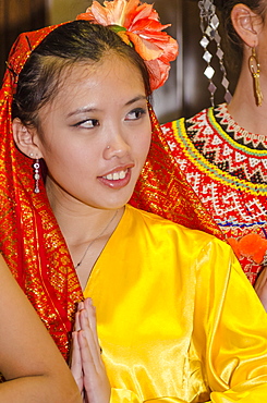 Malaysian female dancer in traditional costume, Malaysia, Southeast Asia, Asia