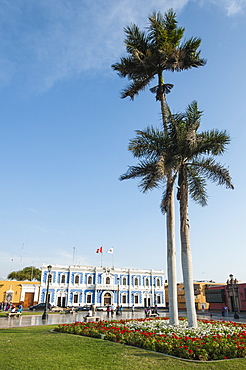 Municipal offices opposite Plaza de Armas, Trujillo, Peru, South America