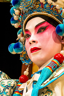 Chinese Opera performer, Ko Shan Theatre, Kowloon, Hong Kong, China, Asia