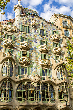 Casa Batllo, modernism design by Antoni Gaudi, UNESCO World Heritage Site, old town, Barcelona, Catalonia, Spain, Europe