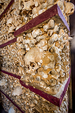 Capela dos Ossos (chapel of bones), Church of the third order of our lady of mount carmel, Igreja da Ordem Terceira de Nossa Senhora do Monte do Carmo, faro, algrave, portugal, Europe.