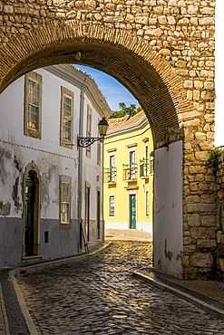 Arco do Repouso gate, old town, faro, algarve, portugal, europe.