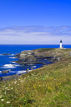 Yaquina Head Lighthouse, Oregon, United States of America, North America