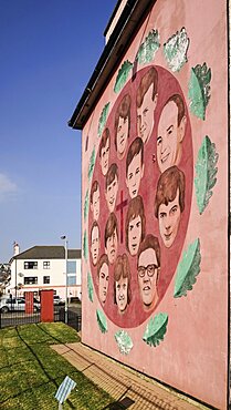 Ireland, North, Derry, The People's Gallery series of murals in the Bogside, Mural known as "Bloody Sunday Victims mural".