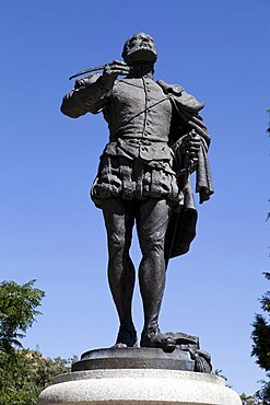 Spain, Castilla La Mancha, Toldeo, Garcilaso de la Vega statue.