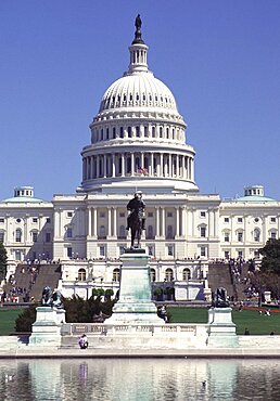 USA  Washington DC General Ulysses S Grant equestrian sculpture and The Capitol Building  Capitol Hill