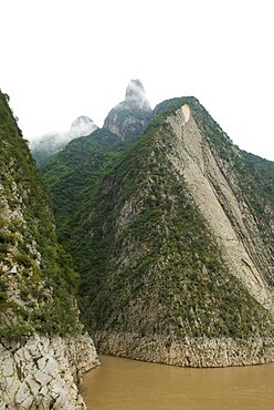 Gathering Immortals Peak in the Wu Gorge, Three Gorges, Hubei, China