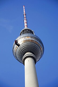 Germany, BErlin, Fernsehturm communicatiosn tower and blue sky