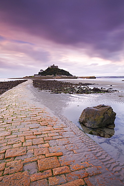 St. Michaels Mount and the Causeway at dawn, Marazion, Cornwall, England, United Kingdom, Europe