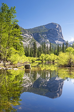 Mirror Lake in Yosemite Valley, UNESCO World Heritage Site, California, United States of America, North America