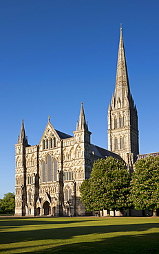 The elaborate West front and spire of Salisbury Cathedral, Salisbury, Wiltshire, England, United Kingdom, Europe