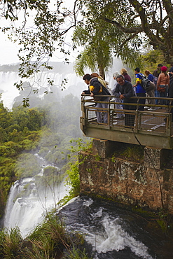 Tourists at Iguazu Falls, Iguazu National Park, UNESCO World Heritage Site, Misiones, Argentina, South America