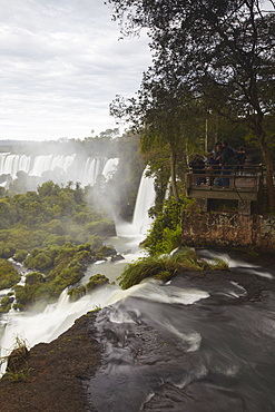 Tourists at Iguazu Falls, Iguazu National Park, UNESCO World Heritage Site, Misiones, Argentina, South America